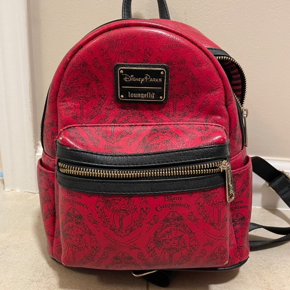 7 DAYS LEFT Disney Pirates of The Caribbean Loungefly Mini BackPack - Picture 2 of 4